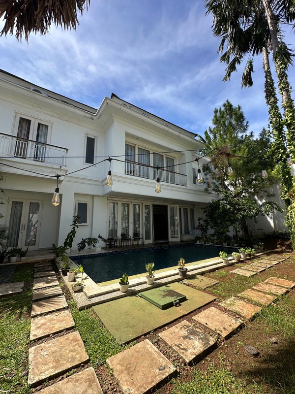 Rumah Siap Huni Di Sektor 9, Bintaro