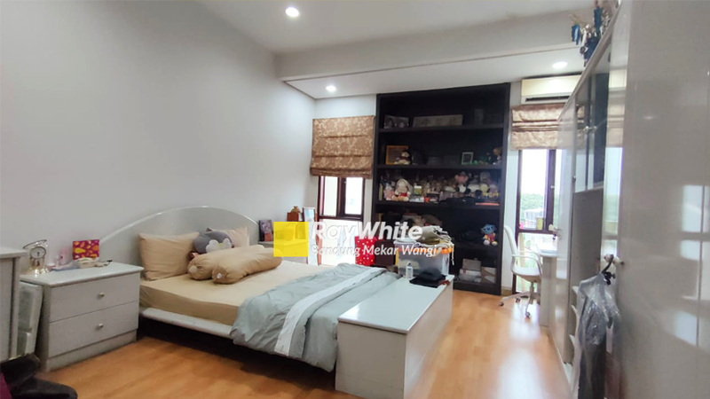 Rumah dan Ruang Usaha Sayap Pasirkaliki