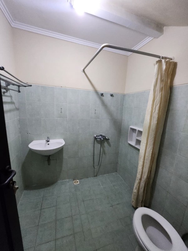 Disewakan Rumah Cantik - Royal Residence 