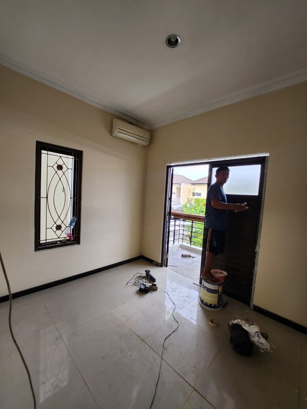 Disewakan Rumah Cantik - Royal Residence 