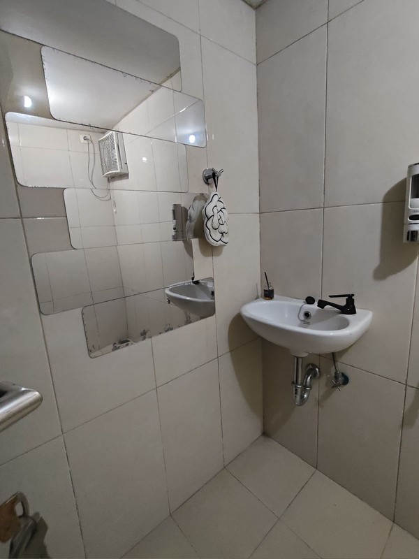 Dijual Rumah Lokasi Strategis Di Kramat Pela, Kebayoran Baru, Jakarta Selatan