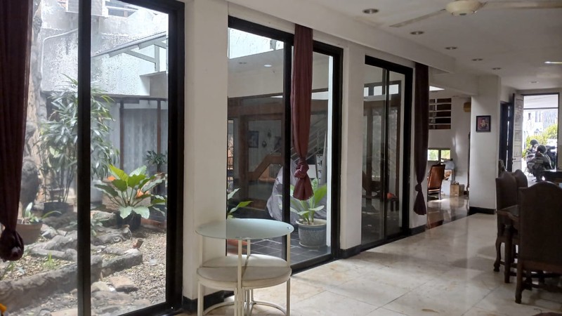 Dijual Rumah Lokasi Strategis Di Kramat Pela, Kebayoran Baru, Jakarta Selatan