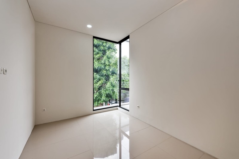 DISEWAKAN RUMAH BARU