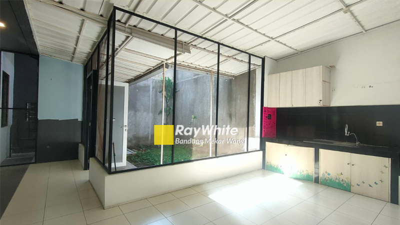 Rumah Tatar Kota Baru Parahyangan Lokacitra