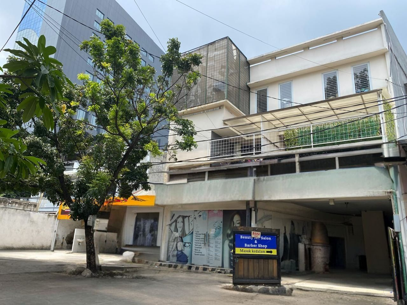 Rumah Usaha Kost & Salon 4 Lantai Jalan Asem Baris Raya, Tebet, Jakarta Selatan.