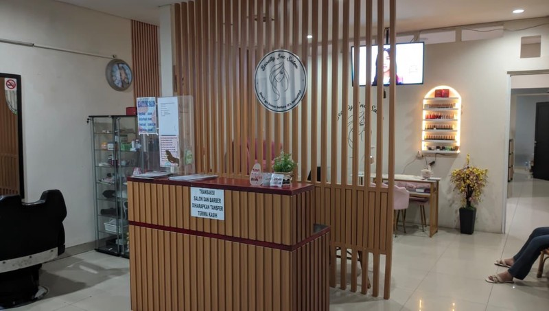 Rumah Usaha Kost & Salon 4 Lantai Jalan Asem Baris Raya, Tebet, Jakarta Selatan.