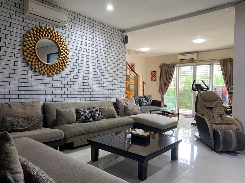 Rumah Usaha Kost & Salon 4 Lantai Jalan Asem Baris Raya, Tebet, Jakarta Selatan.