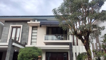 Dijual Rumah Mewah 2 Lantai di Perumahan Elit Bale Hinggil, Luas & Strategis, Sinduharjo, Ngaglik, Sleman