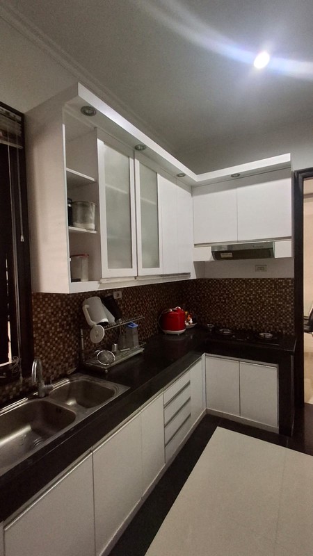 Dijual Rumah Mewah 2 Lantai di Perumahan Elit Bale Hinggil, Luas & Strategis, Sinduharjo, Ngaglik, Sleman