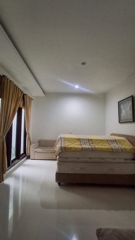 Dijual Rumah Mewah 2 Lantai di Perumahan Elit Bale Hinggil, Luas & Strategis, Sinduharjo, Ngaglik, Sleman