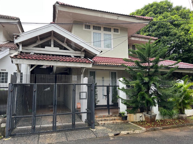 Rumah Bagus 2Lantai Dilokasi Bintaro Jaya Sektor 9, Akses Toll Parigi