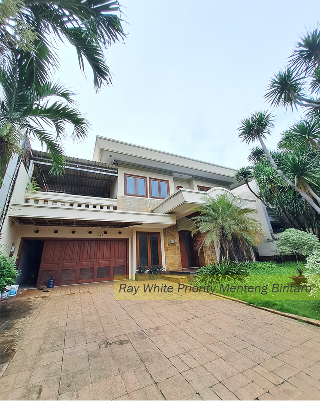 Rumah Mewah di Kawasan Elite Pondok Indah, Jakarta Selatan