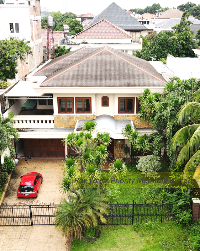 Rumah Mewah di Kawasan Elite Pondok Indah, Jakarta Selatan