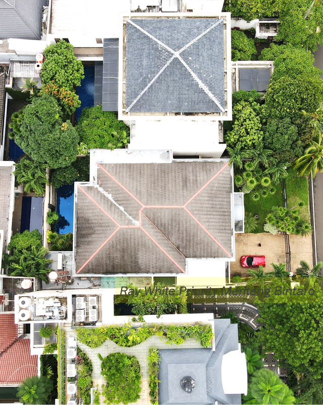 Rumah Mewah di Kawasan Elite Pondok Indah, Jakarta Selatan