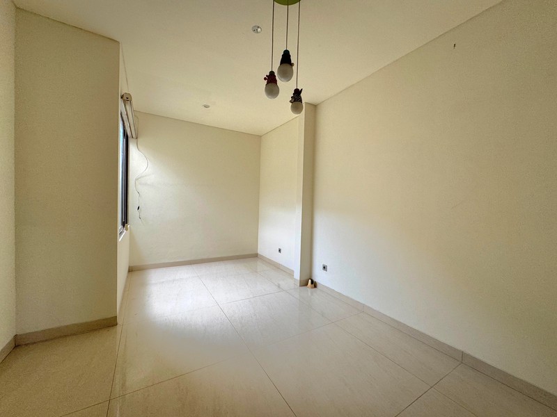 Rumah Full Renovasi di Foresta BSD Dekat Mall dan Tol