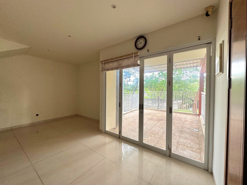 Rumah Full Renovasi di Foresta BSD Dekat Mall dan Tol