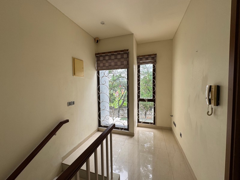 Rumah Full Renovasi di Foresta BSD Dekat Mall dan Tol