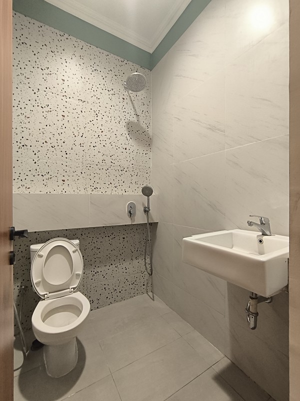 Dijual Rumah Cantik Siap Huni Furnished di Grand Wisata, Tambun, Bekasi