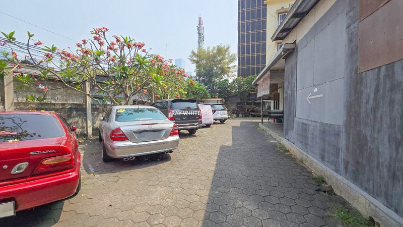 Rumah Hitung Tanah Area Cipete