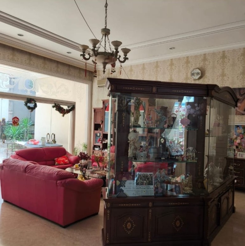 Rumah Hitung Tanah Area Cipete