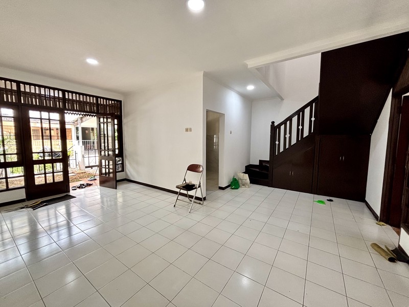 Rumah Siap Huni Lokasi Strategis di Bintaro Jaya Sektor 3