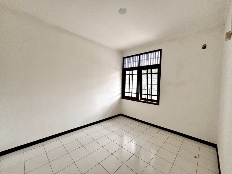 Rumah Siap Huni Lokasi Strategis di Bintaro Jaya Sektor 3