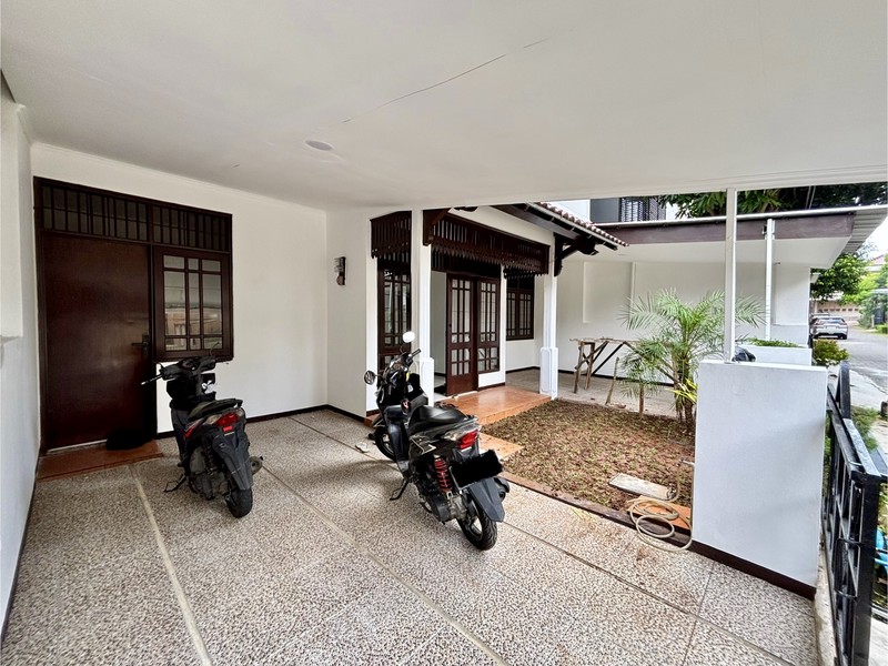 Rumah Siap Huni Lokasi Strategis di Bintaro Jaya Sektor 3