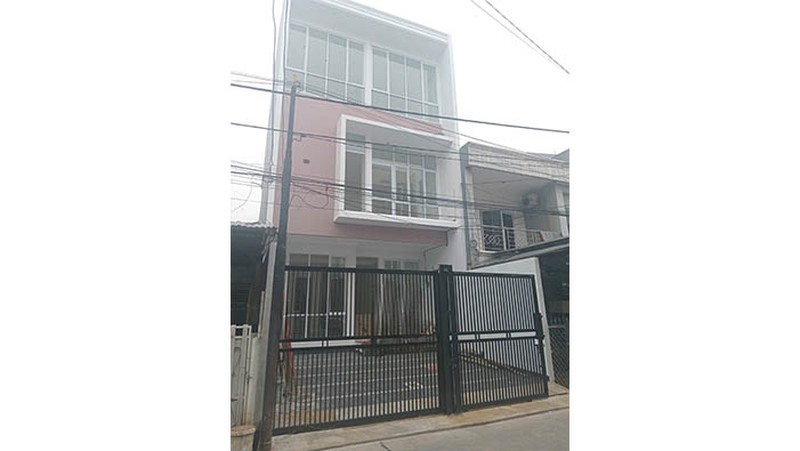 Rumah Baru Janur Kuning, Kelapa Gading