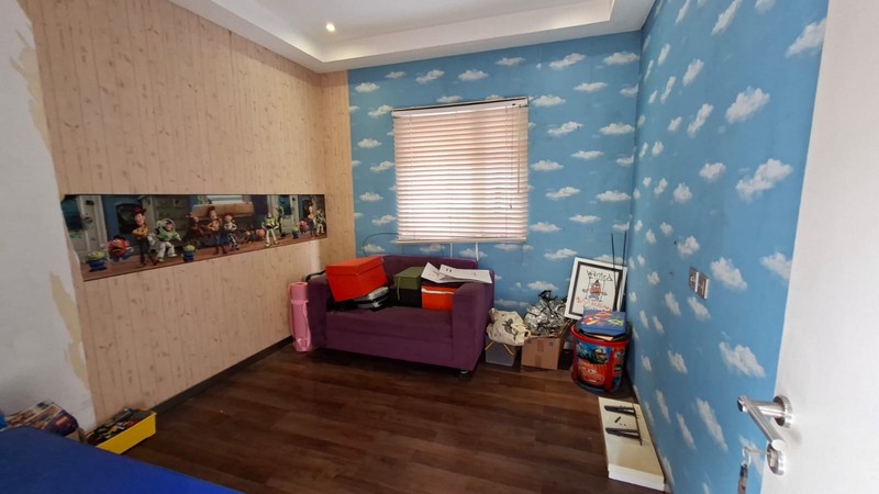 Dijual dan/atau Disewakan Rumah Bagus Ozone Residence Dalam Cluster Ada Club House di Bintaro Pesanggrahan