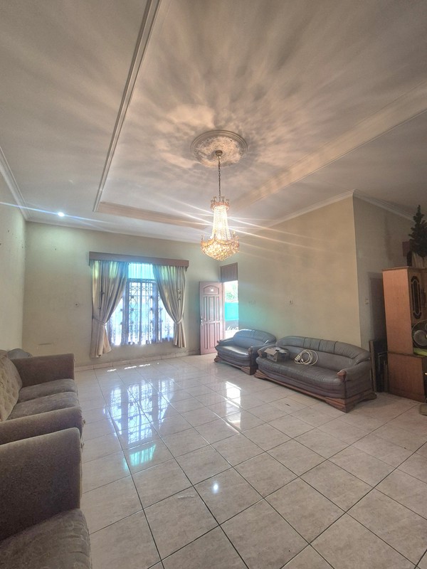 Dijual Rumah Dalam Perumahan dan Lokasi Strategis @Ciputat