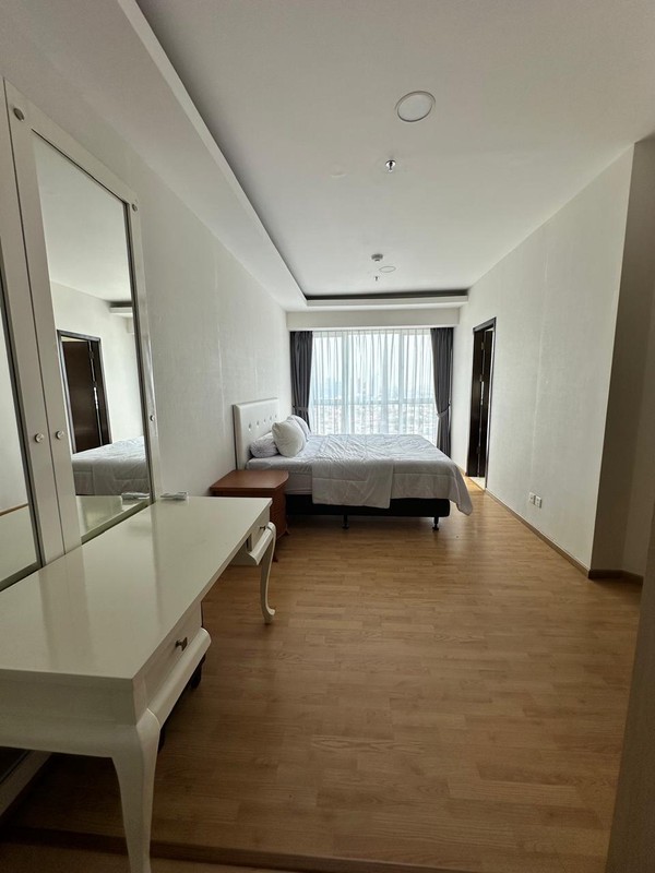 Disewakan Apartemen Gandaria Height - Spacious & Fully Furnished