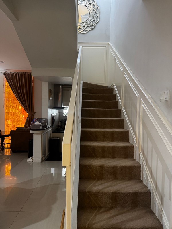 Rumah Bagus Di Discovery Eola Bintaro Jaya Sektor 9