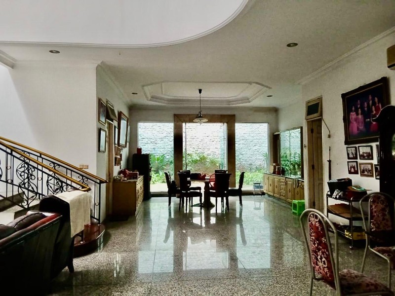 Rumah Bagus Di Taman Kebon Jeruk Jakarta Barat