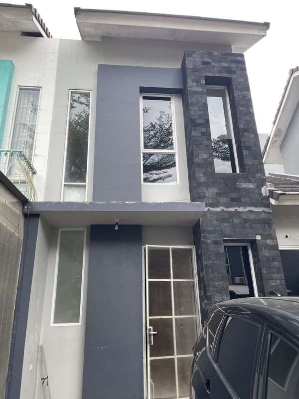 Rumah Bagus Di Ayna Residence Graha Raya Bintaro Tangerang Selatan