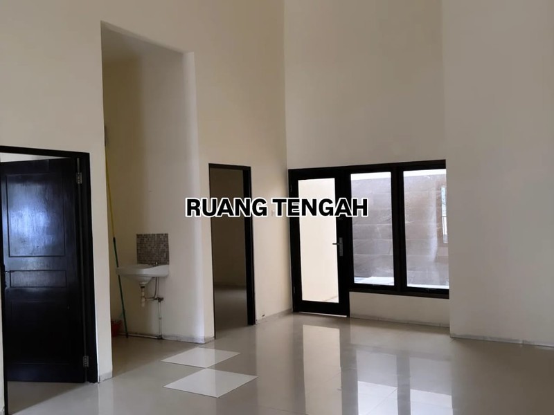 Disewakan rumah TPR Citraland Surabaya Barat 