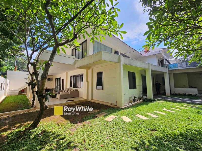 Rumah di Kerinci, Kebayoran Baru, Jaksel, cocok buat rumah atau tempat usaha, 2 km ke Senayan City