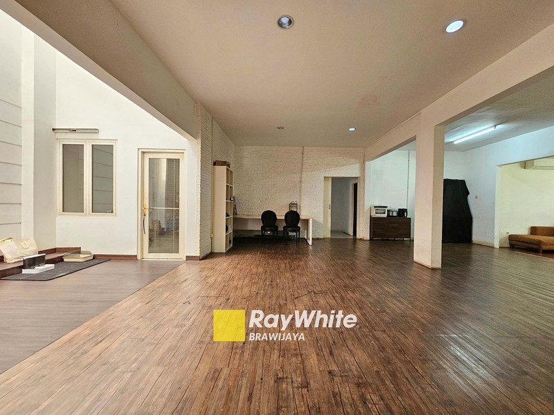 Rumah di Kerinci, Kebayoran Baru, Jaksel, cocok buat rumah atau tempat usaha, 2 km ke Senayan City
