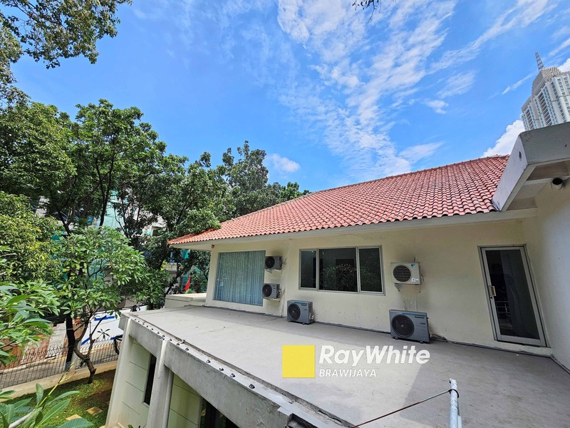 Rumah di Kerinci, Kebayoran Baru, Jaksel, cocok buat rumah atau tempat usaha, 2 km ke Senayan City