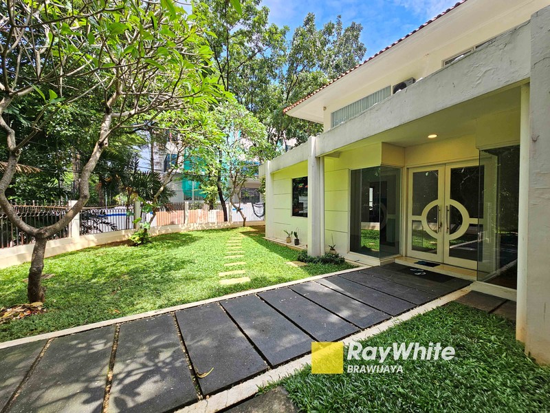 Rumah di Kerinci, Kebayoran Baru, Jaksel, cocok buat rumah atau tempat usaha, 2 km ke Senayan City