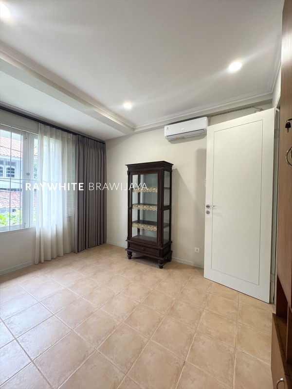 Rumah Newly Renovated Siap Huni Area Pondok Indah