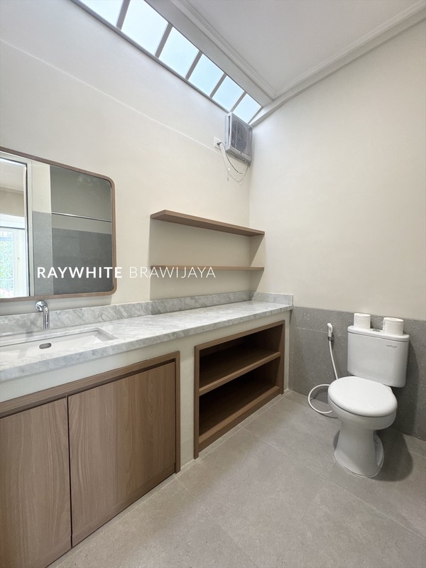 Rumah Newly Renovated Siap Huni Area Pondok Indah