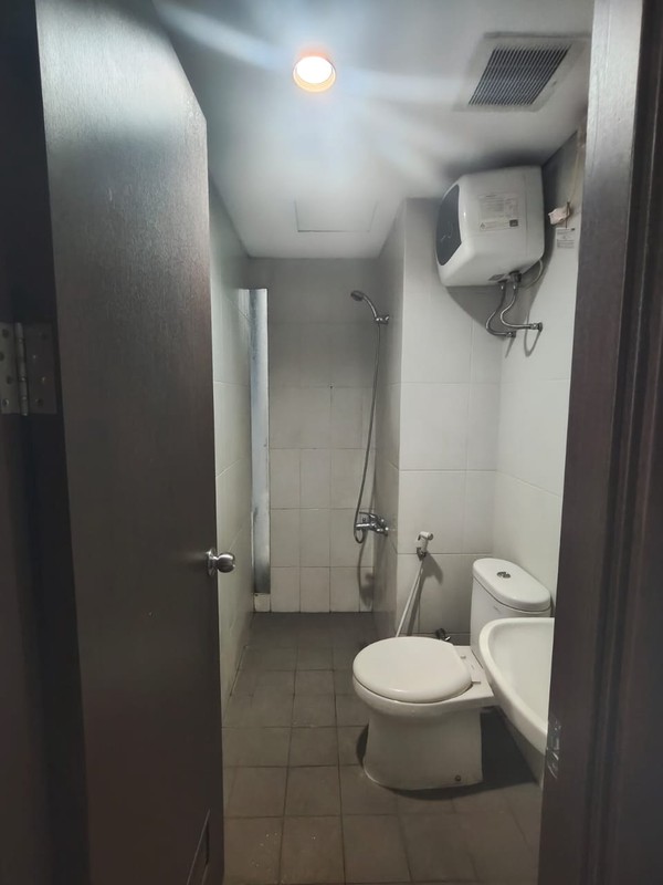 Jual RUGI, 2BR, Full Furnished, 3 AC, Lantai 19, Hoek, Harga Nego