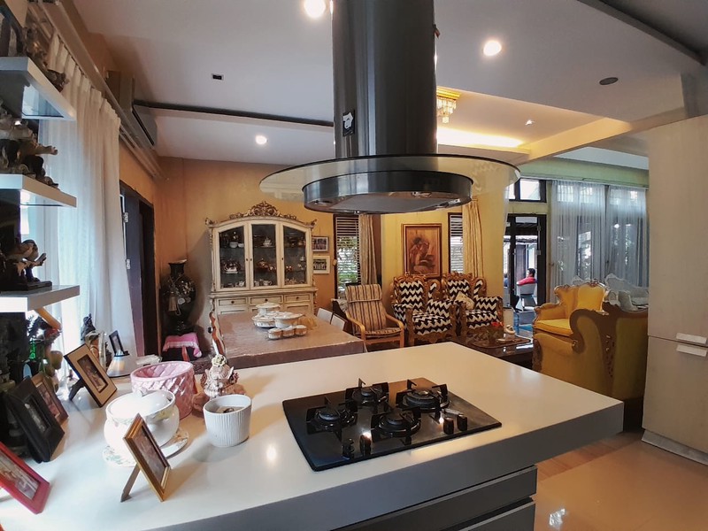 DIJUAL  RUMAH STRATEGIS - TEROGONG PONDOK INDAH, JAKARTA SELATAN