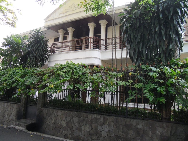 DIJUAL RUMAH 2LT di KAV.POLRI, AMPERA, JAK-SEL