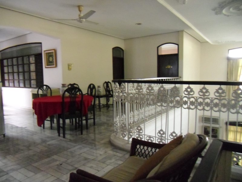 DIJUAL RUMAH 2LT di KAV.POLRI, AMPERA, JAK-SEL