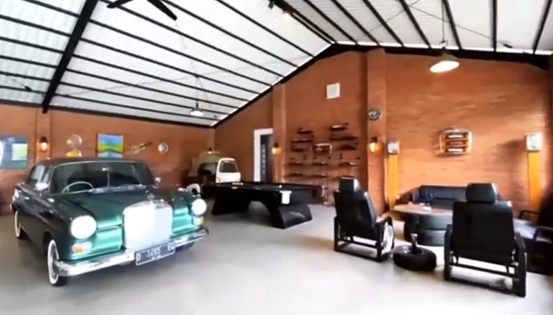 Villa Mewah, American Classic Style