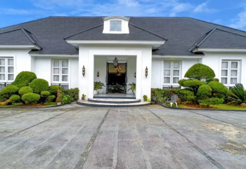 Villa Mewah, American Classic Style