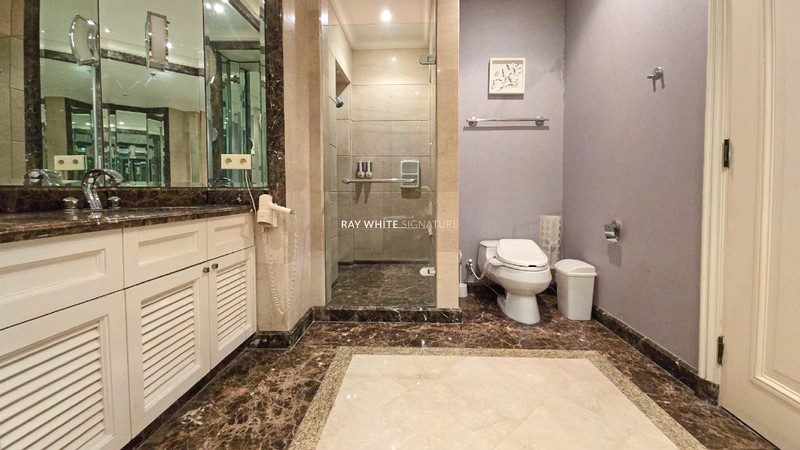 For Sale Prestigious Apartment Four Seasons Residences at Kuningan 8th Floor