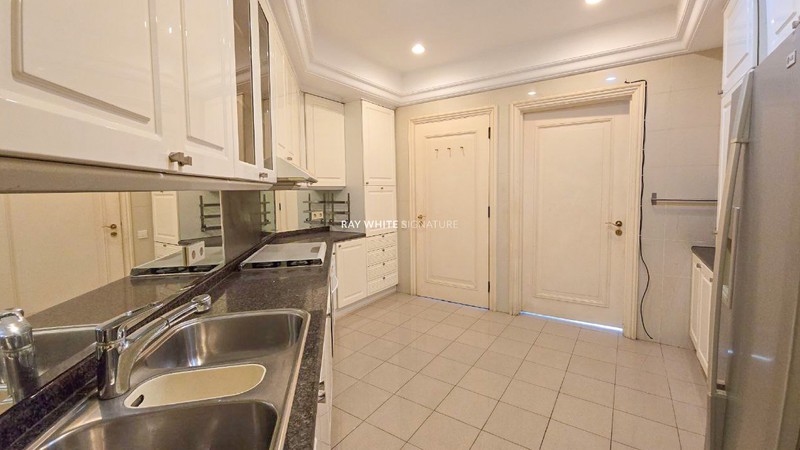 For Sale Prestigious Apartment Four Seasons Residences at Kuningan 8th Floor