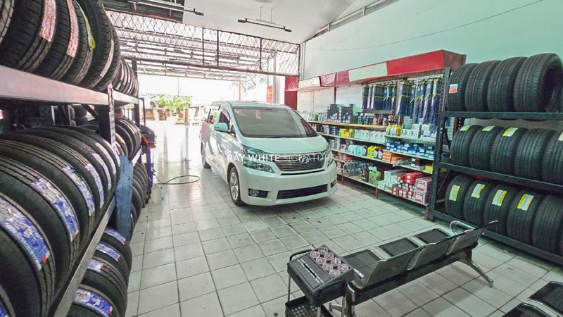 Lokasi Bisnis di jalan arteri kawasan Tebet, Jakarta Selatan